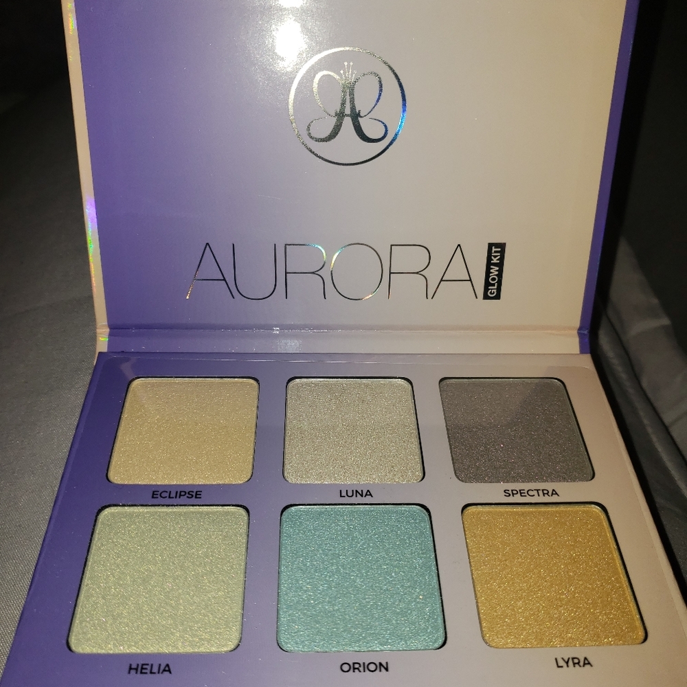 Anastasia Beverly Hills Aurora Glow Kit